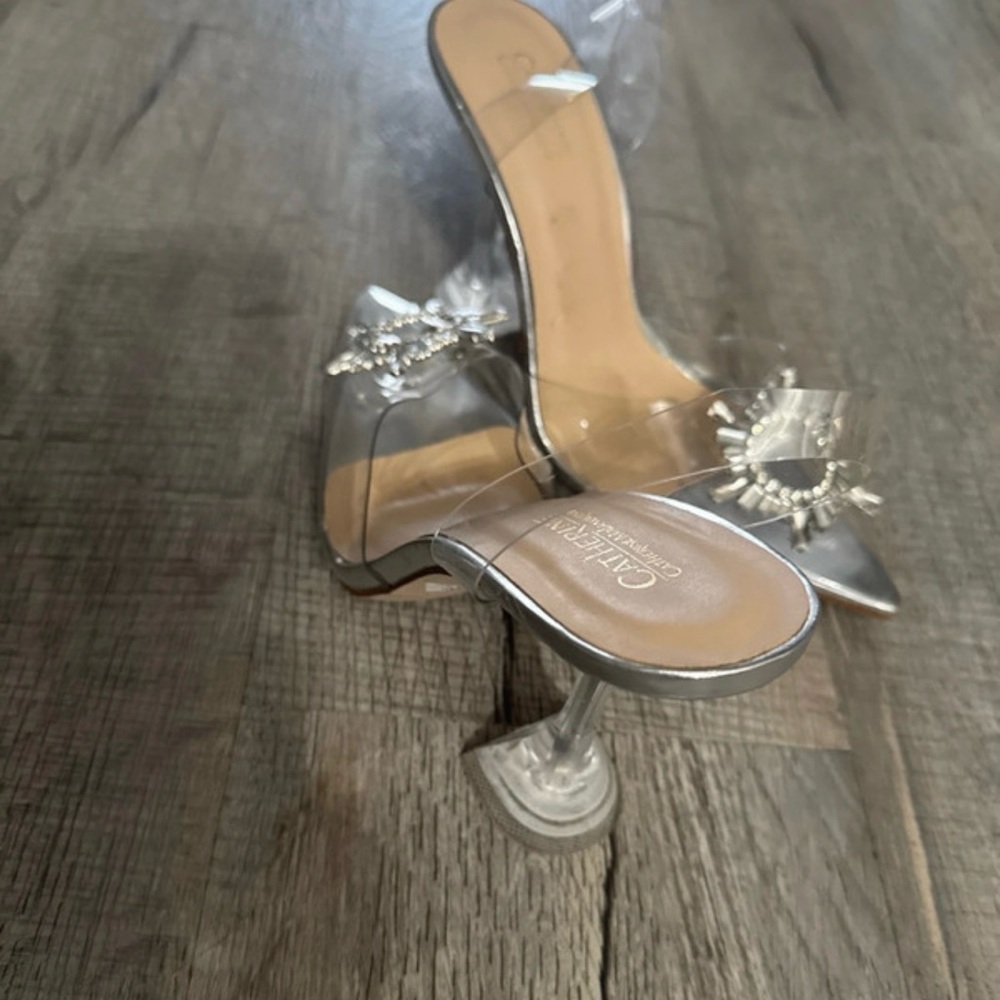 Catherine Malandrino Silver Pointed Toe Heels with Crystal Sunburst - Picture 8 of 13